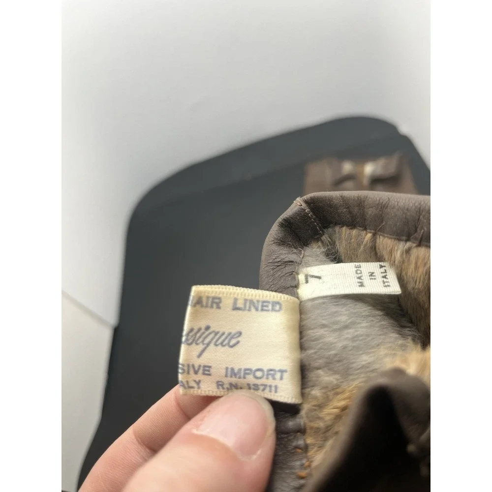 N/A women brown